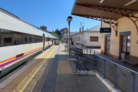 Estudio de viabilidad para conectar la l�nea Torralba-Soria-Castej�n con la alta velocidad